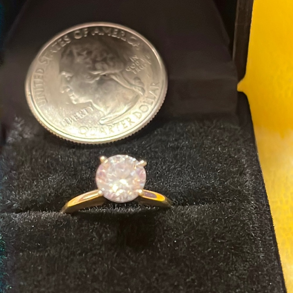 14k solid yellow gold solitaire CZ ring sz 4.5